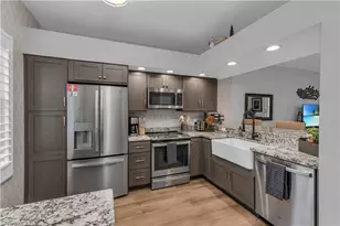 350 Newport Dr, Naples, FL 34114 - Photo 5