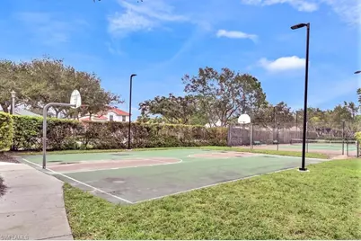 6545 Chestnut Cir, Naples, FL 34109 - Photo 41