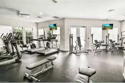 6545 Chestnut Cir, Naples, FL 34109 - Photo 37