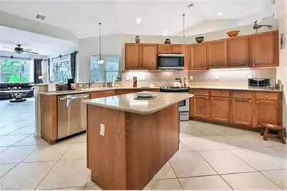 6545 Chestnut Cir, Naples, FL 34109 - Photo 11