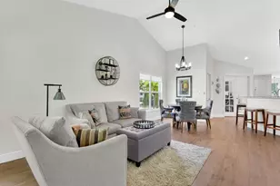 5045 Cedar Springs Dr, Naples, FL 34110 - Photo 9