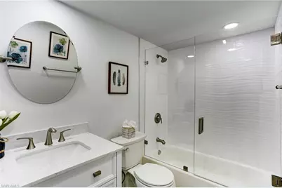 10842 Vanderbilt Dr, Naples, FL 34108 - Photo 15