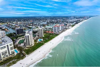 10842 Vanderbilt Dr, Naples, FL 34108 - Photo 33