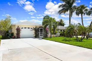 625 97th Ave N, Naples, FL 34108 - Photo 35