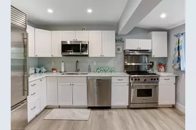 1014 Broad Ave N, Naples, FL 34102 - Photo 9