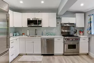 1014 Broad Ave N, Naples, FL 34102 - Photo 9