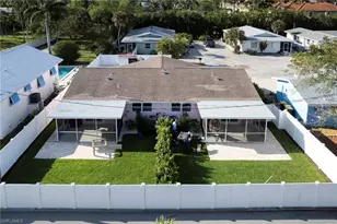 1793 Smugglers Cove, Naples, FL 34112 - Photo 23