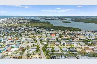 320 Madison Ct, Fort Myers Beach, FL 33931 - Photo 37