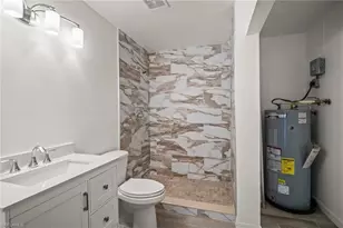 1828 Pine Glade Cir, Fort Myers, FL 33907 - Photo 31