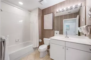 470 Launch Cir, Naples, FL 34108 - Photo 15