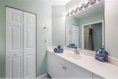 460 Launch Cir #401, Naples, FL 34108 - Photo 11