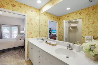 470 Launch Cir #V-603, Naples, FL 34108 - Photo 15