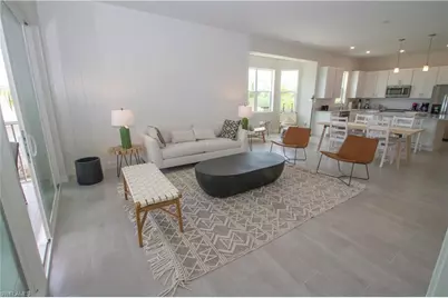 163 Indies Dr E #106, Naples, FL 34114 - Photo 3
