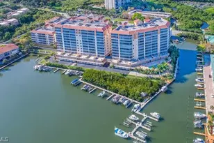 400 Flagship Dr, Naples, FL 34108 - Photo 19