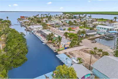 11306 Matlacha Ave, Matlacha, FL 33993 - Photo 11