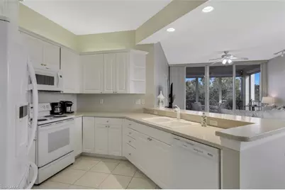 450 Launch Cir #404, Naples, FL 34108 - Photo 5