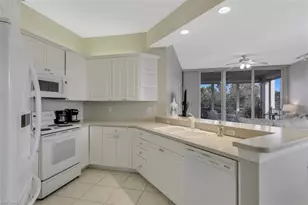 450 Launch Cir, Naples, FL 34108 - Photo 5