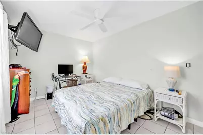 17209/17211 Whitewater Ct, Fort Myers Beach, FL 33931 - Photo 11