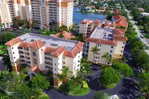 470 Launch Cir, Naples, FL 34108 - Photo 9