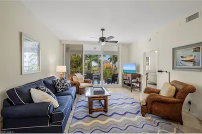 470 Launch Cir #V301, Naples, FL 34108 - Photo 7