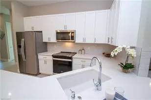 262 Indies Dr, Naples, FL 34114 - Photo 9