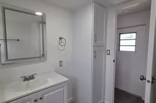 806 Homefolks St, North Fort Myers, FL 33917 - Photo 17