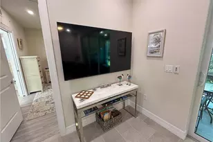 250 Indies Dr, Naples, FL 34114 - Photo 9