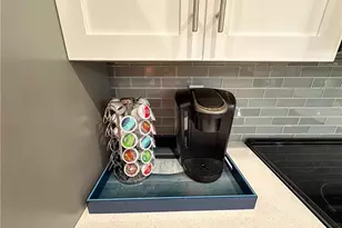 250 Indies Dr, Naples, FL 34114 - Photo 7