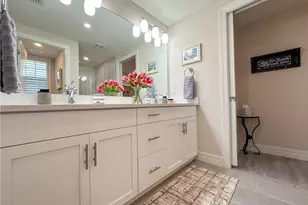 250 Indies Dr, Naples, FL 34114 - Photo 15