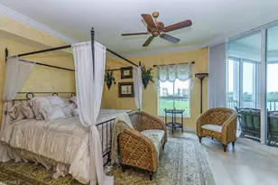 295 Grande Way, Naples, FL 34110 - Photo 7