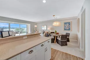 2800 Gulf Shore Blvd N, Naples, FL 34103 - Photo 11