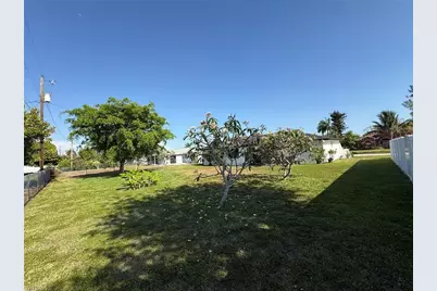 1219 SE 25th Ter, Cape Coral, FL 33904 - Photo 33