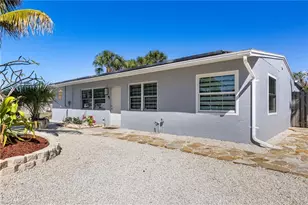 179 Hibiscus Dr, Fort Myers Beach, FL 33931 - Photo 1