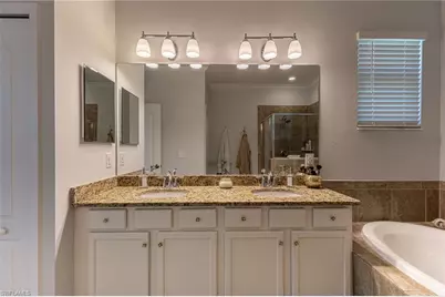 9231 Shadow Oak Ln, Naples, FL 34120 - Photo 25