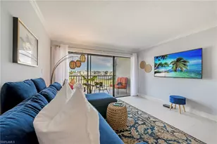 260 Southbay Dr, Naples, FL 34108 - Photo 7