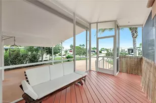 524 Menton Ln, Naples, FL 34112 - Photo 25