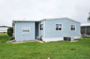 102 Poinsettia Dr, Fort Myers, FL 33905 - Photo 3