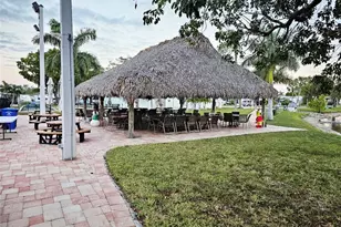 102 Poinsettia Dr, Fort Myers, FL 33905 - Photo 19