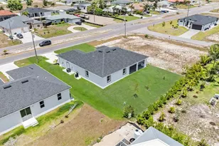 4220 Jacaranda Pkwy W, Cape Coral, FL 33993 - Photo 41