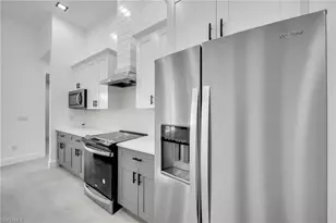 4220 Jacaranda Pkwy W, Cape Coral, FL 33993 - Photo 11