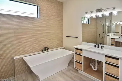 3909 SW 20th Ave, Cape Coral, FL 33914 - Photo 15