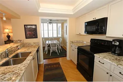 5550 Heron Point Dr #2004, Naples, FL 34108 - Photo 11