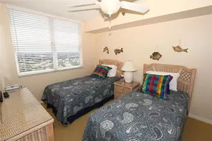5550 Heron Point Dr, Naples, FL 34108 - Photo 17