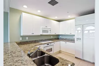 900 5th Ave S #301, Naples, FL 34102 - Photo 7