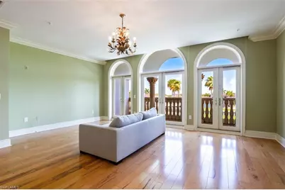 900 5th Ave S #301, Naples, FL 34102 - Photo 3