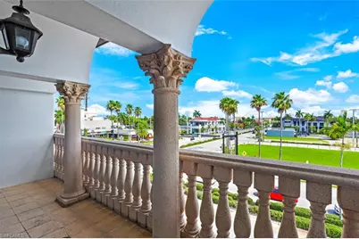 900 5th Ave S #301, Naples, FL 34102 - Photo 17