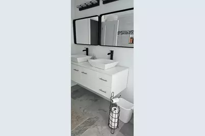 1610 Cornwallis Pkwy, Cape Coral, FL 33904 - Photo 9