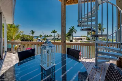 2579 Third St, Matlacha, FL 33993 - Photo 3