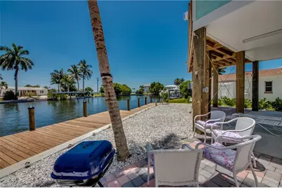 2579 Third St, Matlacha, FL 33993 - Photo 7