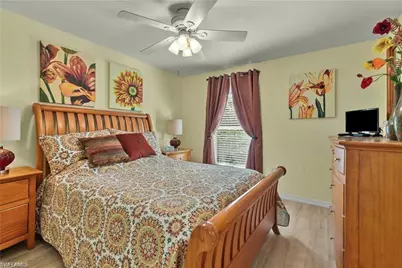 10032 Oakhurst Way, Fort Myers, FL 33913 - Photo 7
